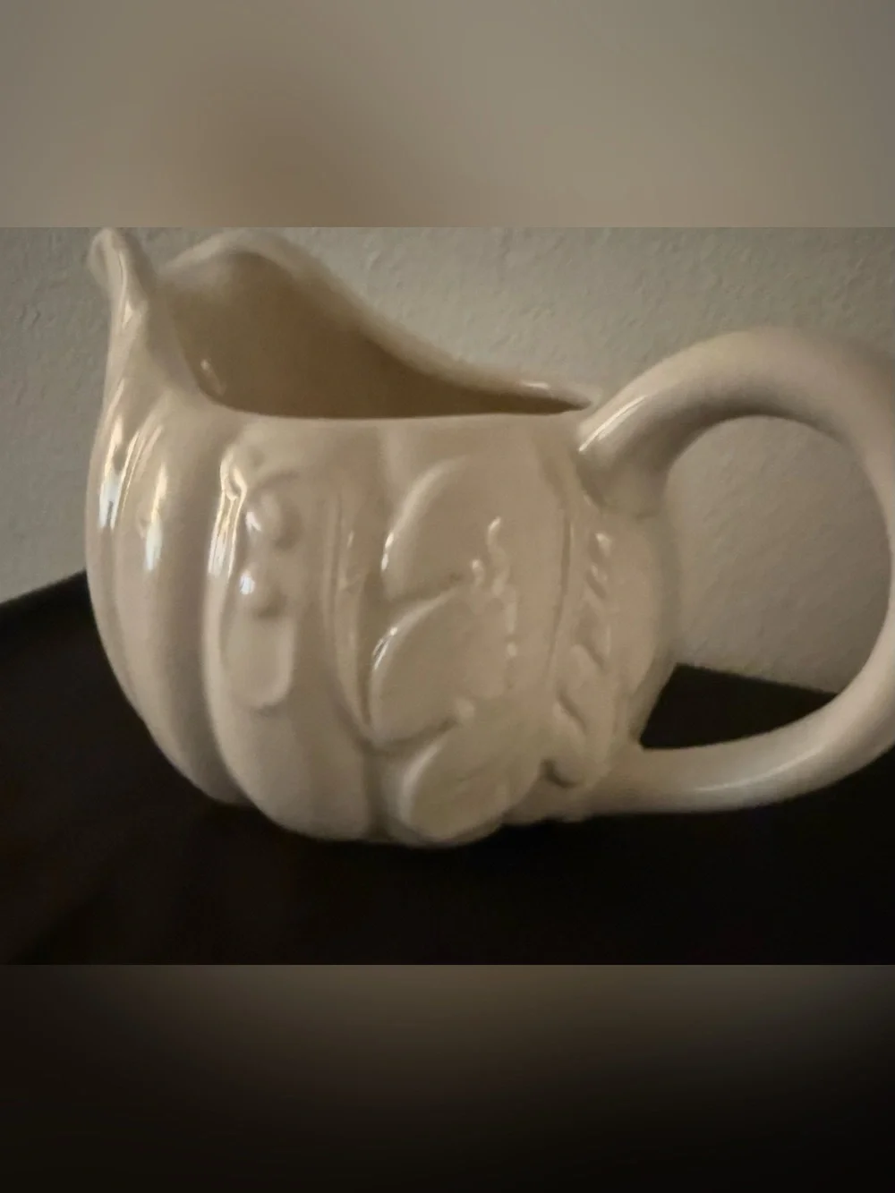 Avon Vintage Autumn Romance Pumpkin Gravy Boat. Circa 1990s. 24oz
